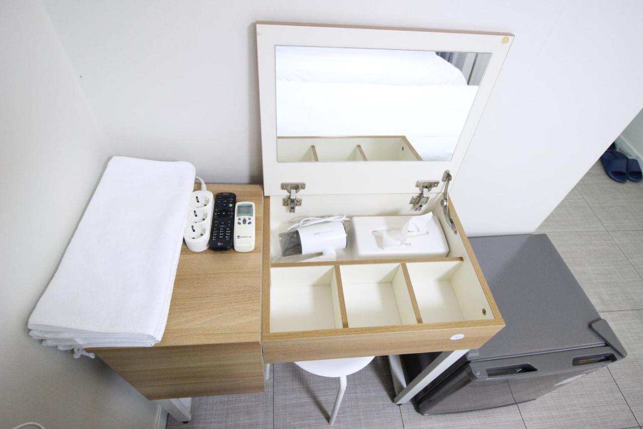Hotel Golden Park Myeongdong Сеул Екстер'єр фото