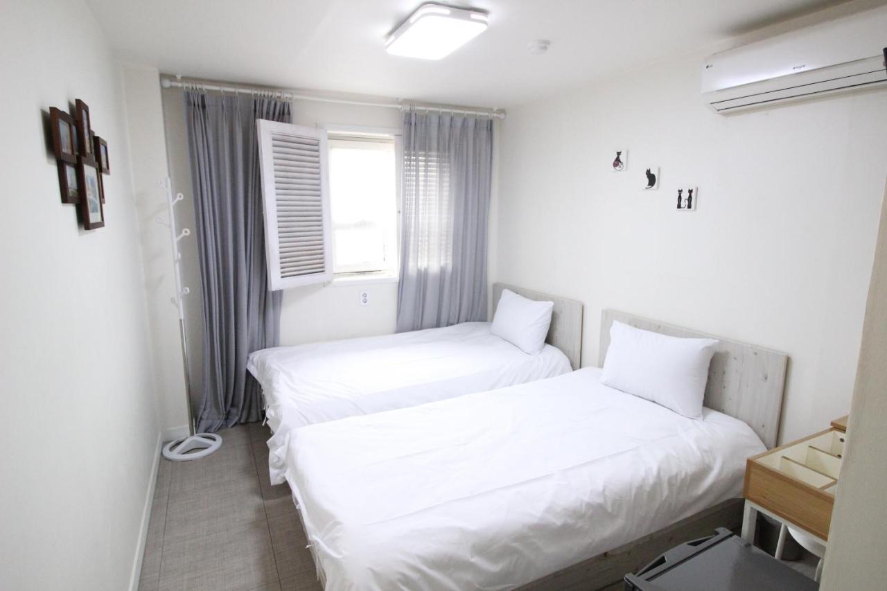 Hotel Golden Park Myeongdong Сеул Екстер'єр фото