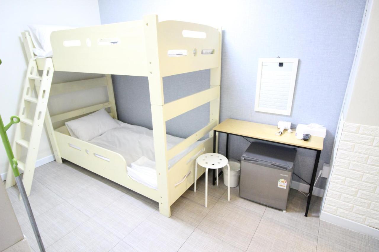 Hotel Golden Park Myeongdong Сеул Екстер'єр фото