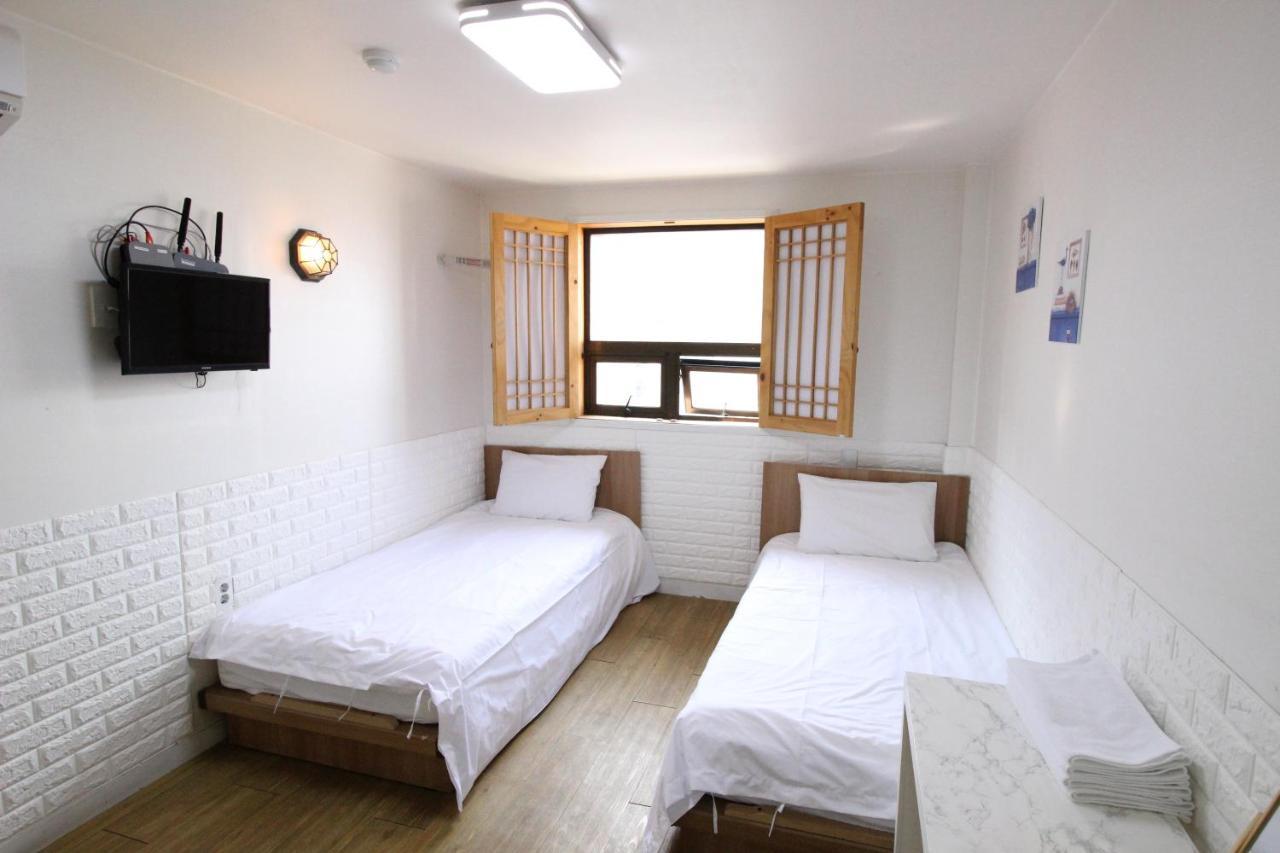 Hotel Golden Park Myeongdong Сеул Екстер'єр фото