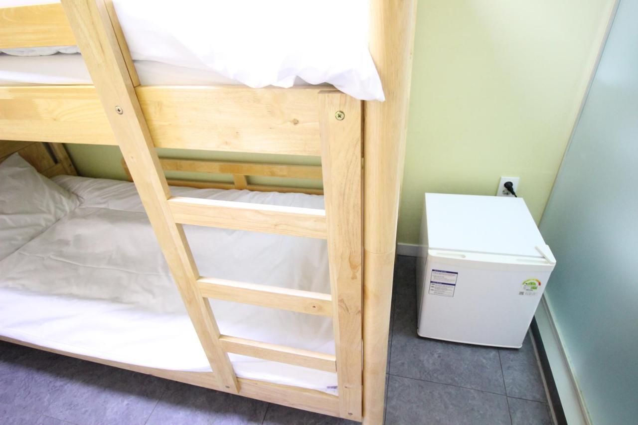 Hotel Golden Park Myeongdong Сеул Екстер'єр фото