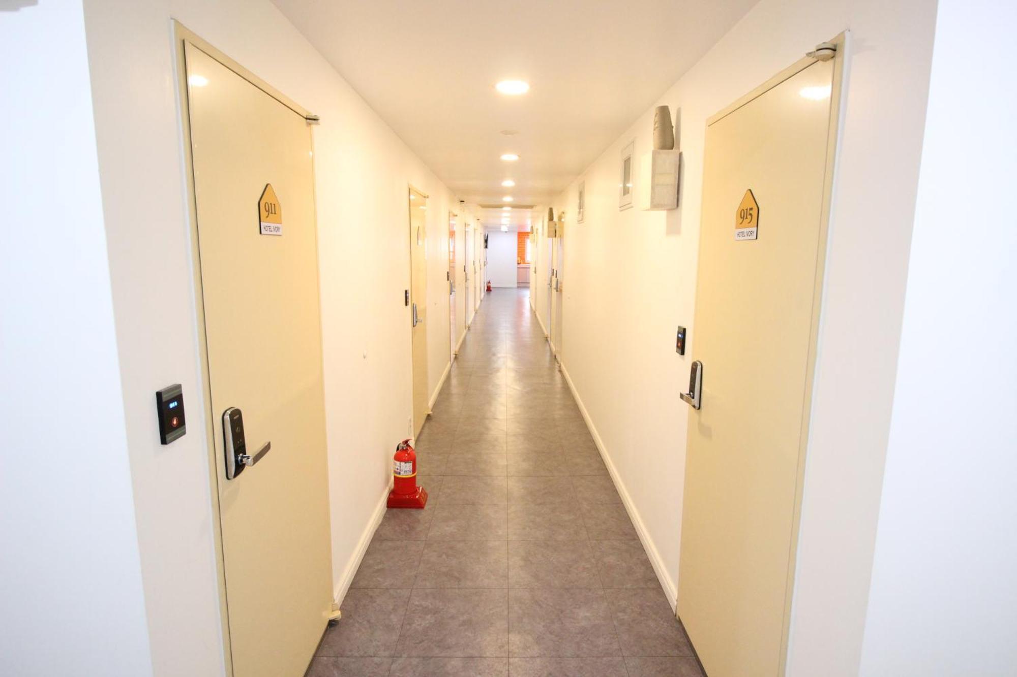 Hotel Golden Park Myeongdong Сеул Екстер'єр фото