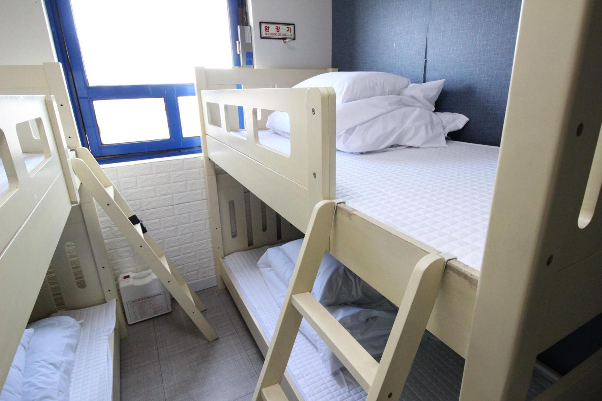 Hotel Golden Park Myeongdong Сеул Екстер'єр фото