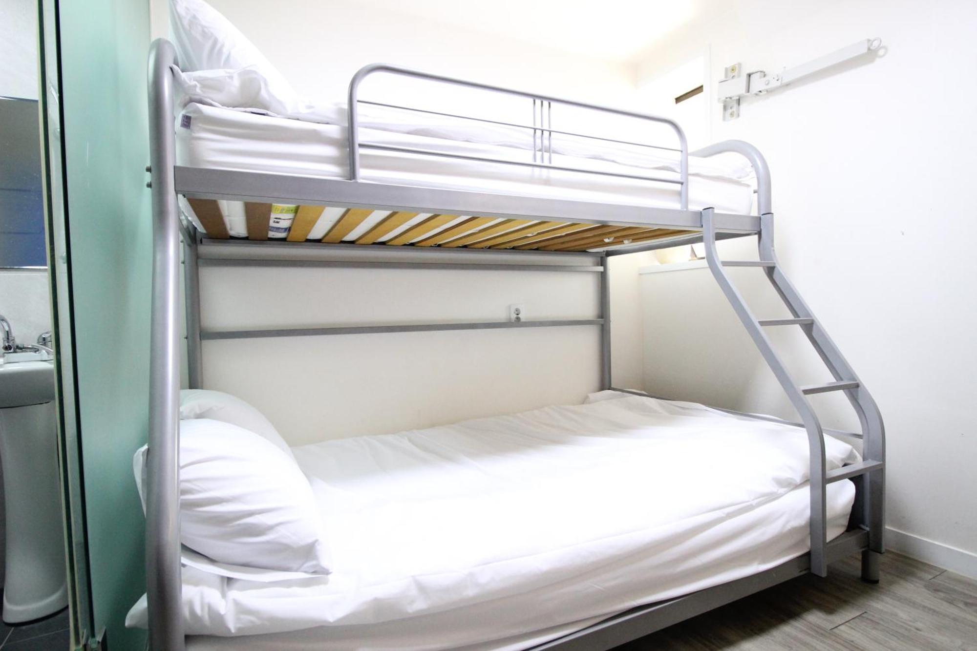 Hotel Golden Park Myeongdong Сеул Екстер'єр фото