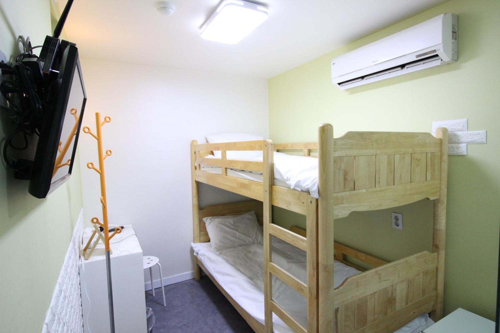 Hotel Golden Park Myeongdong Сеул Екстер'єр фото